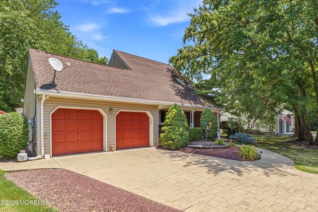 9 Benjamin Court, Old Bridge, NJ 08857