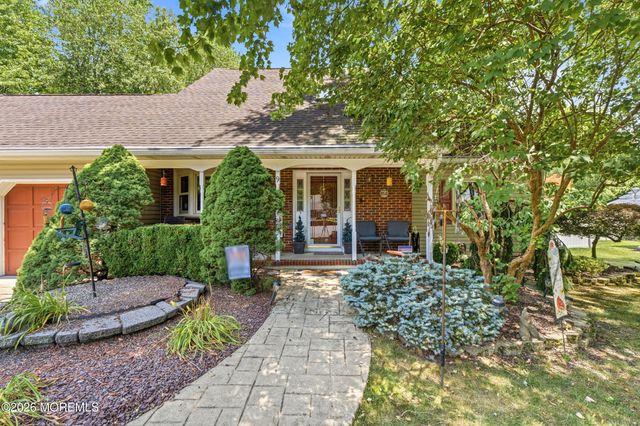9 Benjamin Court, Old Bridge, NJ 08857