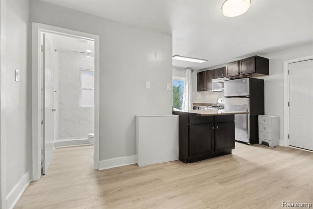 6477 Westpoint Street, Taylor, MI 48180
