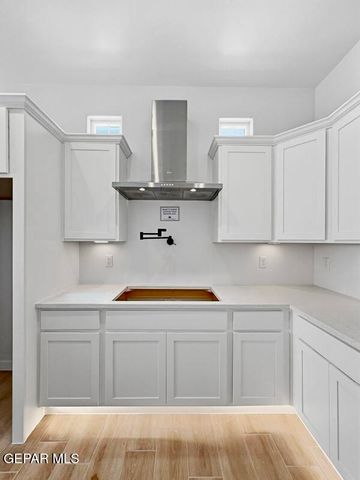 604 Basketflower Drive, Horizon City, TX 79928