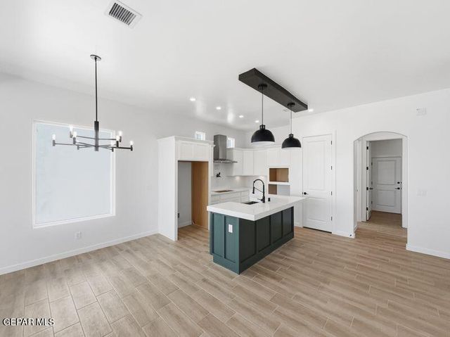 604 Basketflower Drive, Horizon City, TX 79928