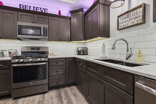 867 Harper Woods Drive SW 32, Byron Center, MI 49315