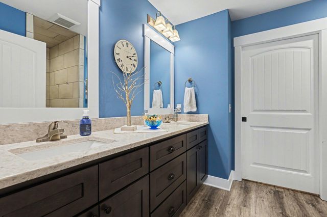 867 Harper Woods Drive SW 32, Byron Center, MI 49315