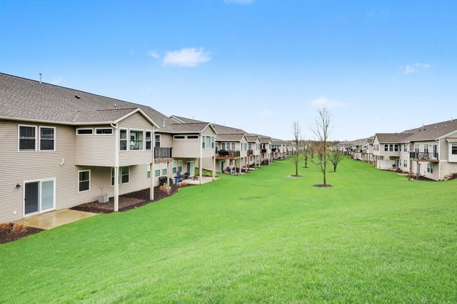 867 Harper Woods Drive SW 32, Byron Center, MI 49315