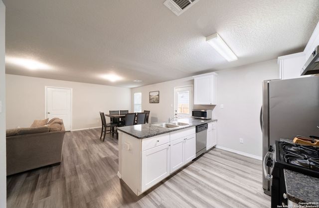 8447 Cassia Cv, Converse, TX 78109