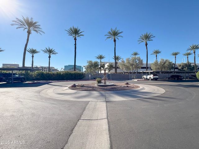 5217 N 24TH Street 103, Phoenix, AZ 85016