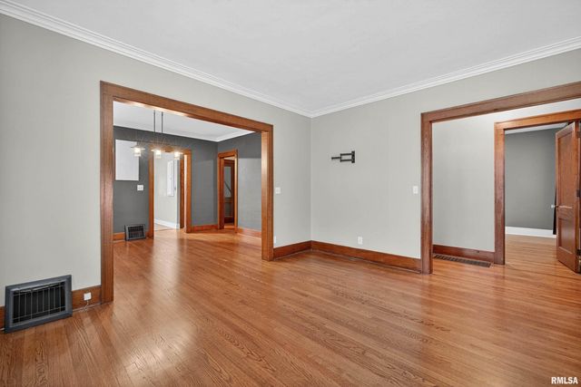 1514 16TH Street, Moline, IL 61265