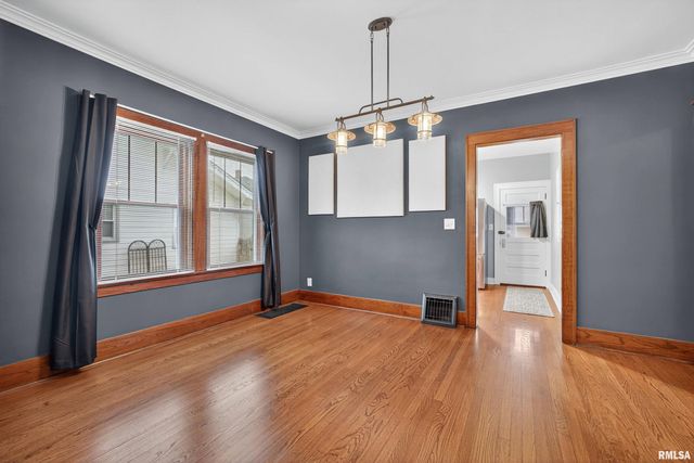 1514 16TH Street, Moline, IL 61265