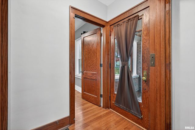 1514 16TH Street, Moline, IL 61265