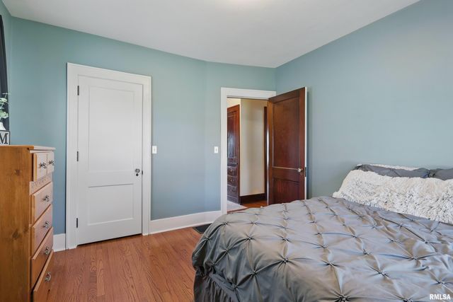 1514 16TH Street, Moline, IL 61265