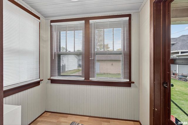 1514 16TH Street, Moline, IL 61265