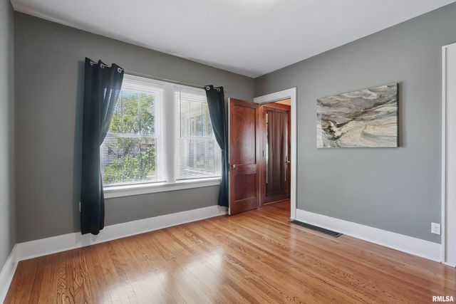 1514 16TH Street, Moline, IL 61265