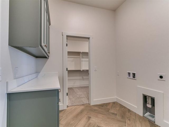 241 Sage Brush Way, Edmond, OK 73025