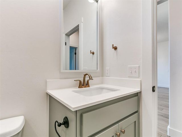 241 Sage Brush Way, Edmond, OK 73025