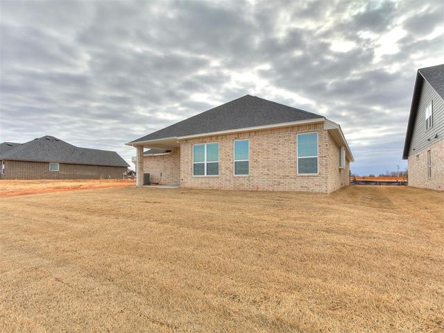 241 Sage Brush Way, Edmond, OK 73025