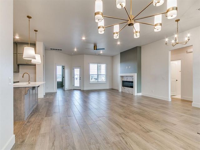 241 Sage Brush Way, Edmond, OK 73025