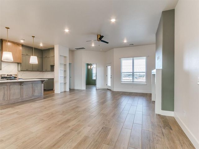 241 Sage Brush Way, Edmond, OK 73025