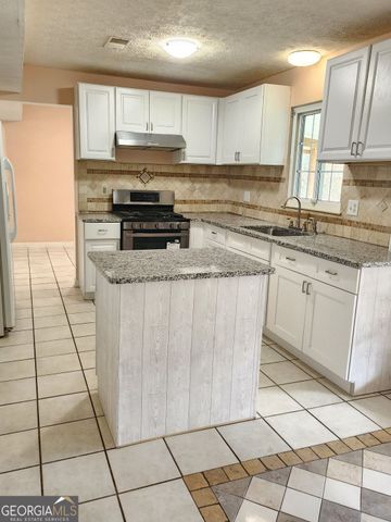 4935 Rockborough Trail NW, Norcross, GA 30071