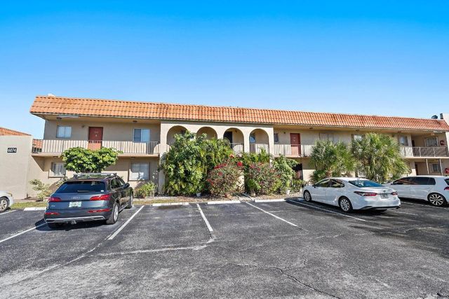 6074 Forest Hill Boulevard 206, West Palm Beach, FL 33415