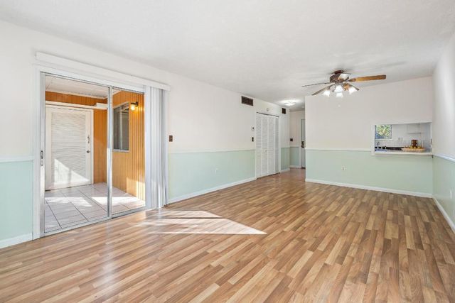 6074 Forest Hill Boulevard 206, West Palm Beach, FL 33415