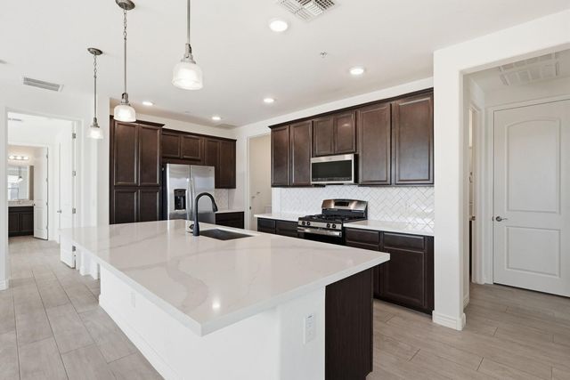 5100 E Rancho Paloma Drive 2051, Cave Creek, AZ 85331