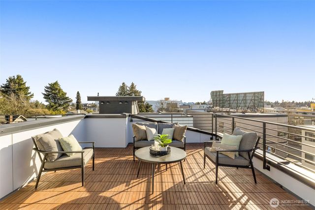 1014 A NE 70th Street, Seattle, WA 98115