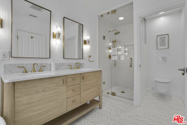 2148 Hillsboro Avenue, Los Angeles, CA 90034