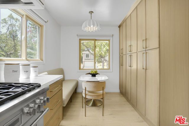 2148 Hillsboro Avenue, Los Angeles, CA 90034