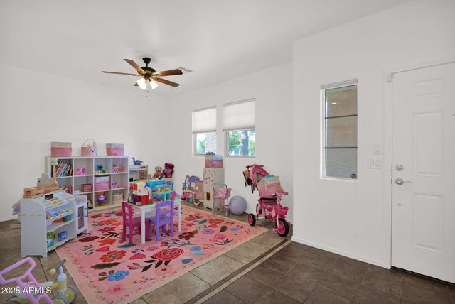 3829 E BRANHAM Lane, Phoenix, AZ 85042