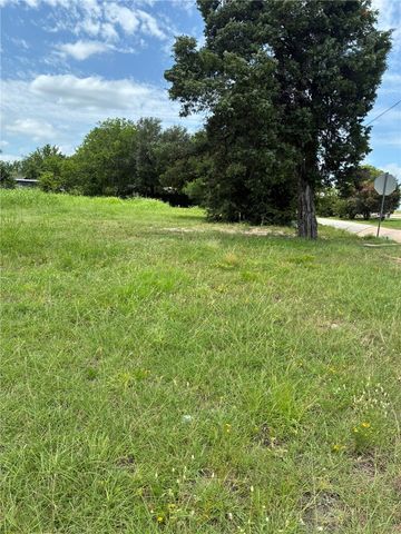 1200 North Texas N, Bryan, TX 77802