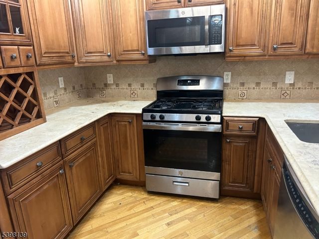 10 Wilshire Ter, Kinnelon Boro, NJ 07405