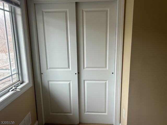 10 Wilshire Ter, Kinnelon Boro, NJ 07405