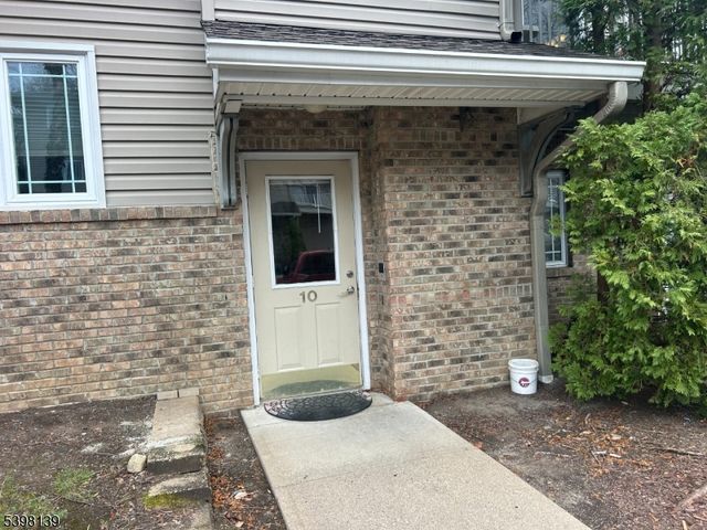 10 Wilshire Ter, Kinnelon Boro, NJ 07405