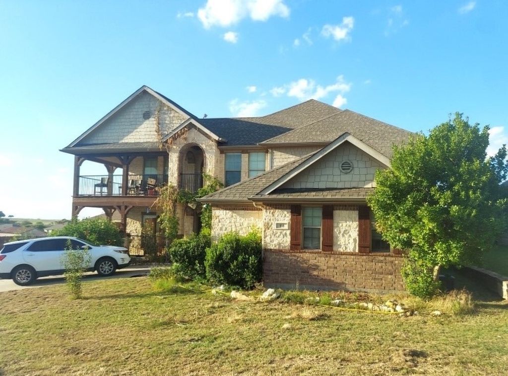 118 Bear Claw Court, Newark, TX 76071