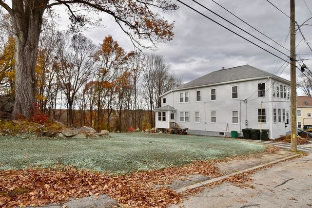 418 High Street Ext., Webster, MA 01570