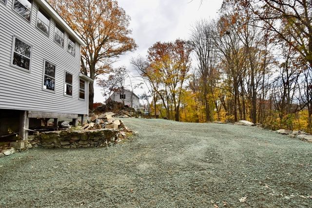 418 High Street Ext., Webster, MA 01570