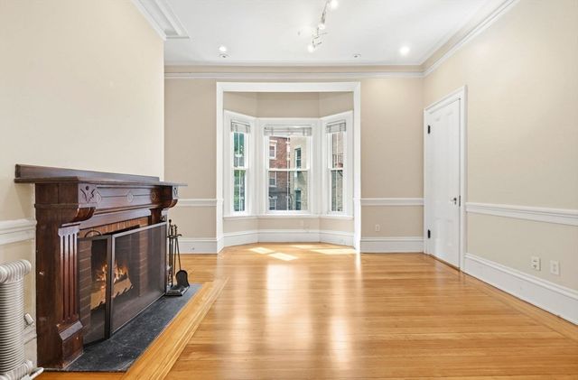 17 High Street 2, Brookline, MA 02445