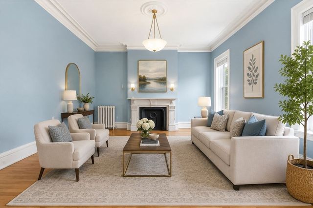 17 High Street 2, Brookline, MA 02445