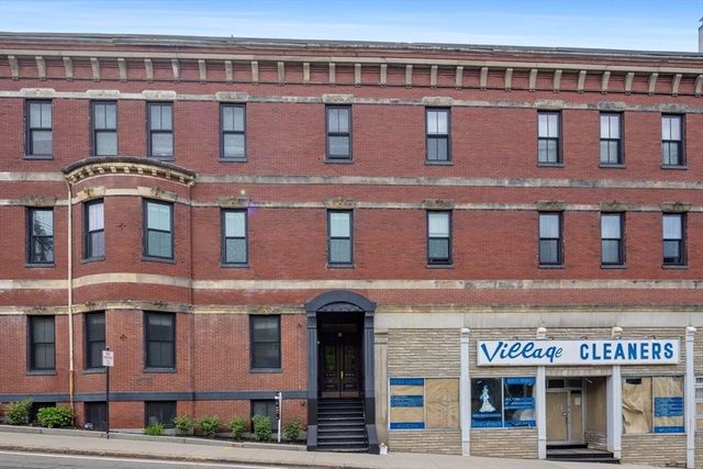 17 High Street 2, Brookline, MA 02445
