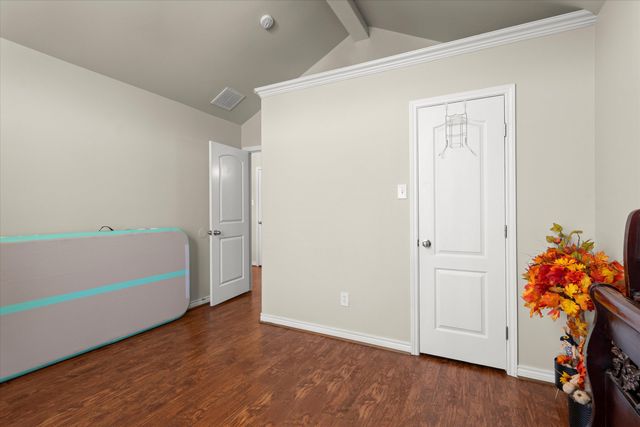 5913 101st Place, Lubbock, TX 79424