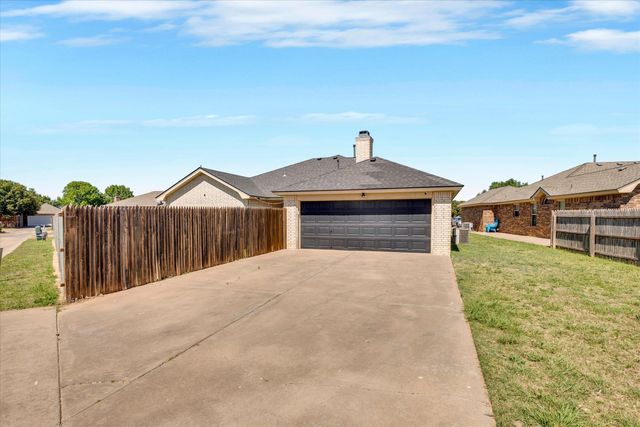 5913 101st Place, Lubbock, TX 79424