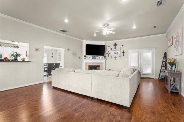 5913 101st Place, Lubbock, TX 79424