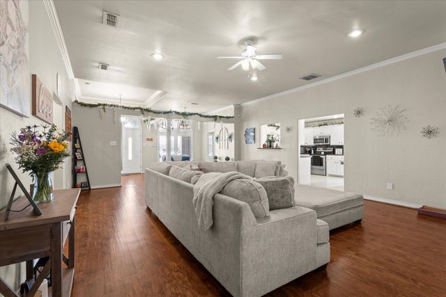 5913 101st Place, Lubbock, TX 79424