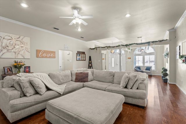 5913 101st Place, Lubbock, TX 79424