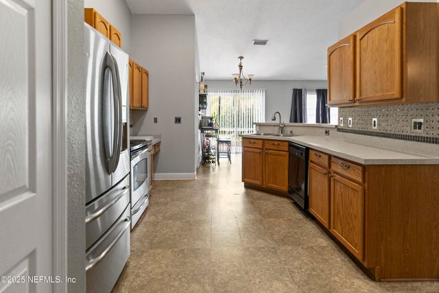 6773 PLUM LAKE Drive N, Jacksonville, FL 32222