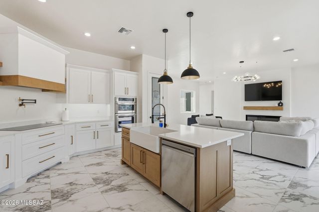 419 Rio Rico Drive, Rio Rico, AZ 85648
