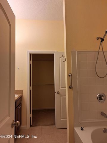 13360 OCEAN MIST Drive, Jacksonville, FL 32258