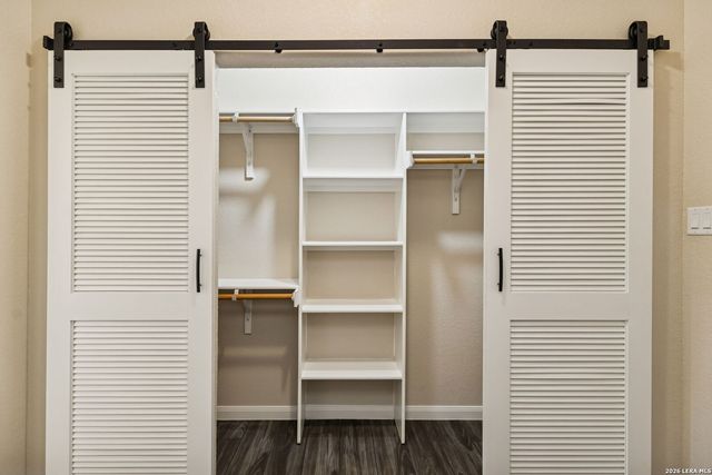 2127 Bentwood, Floresville, TX 78114