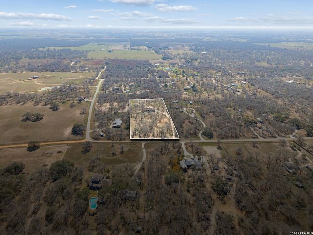 2127 Bentwood, Floresville, TX 78114