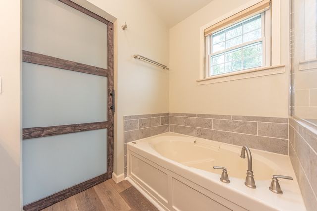 6884 Ralaric Drive, Webster Twp, MI 48130